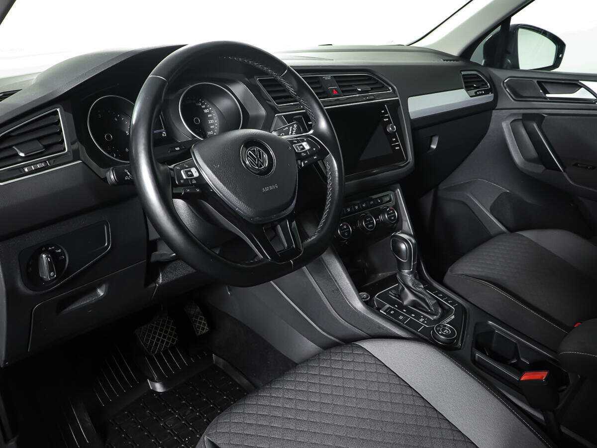Volkswagen Tiguan 2018 года с пробегом. Фото: #11