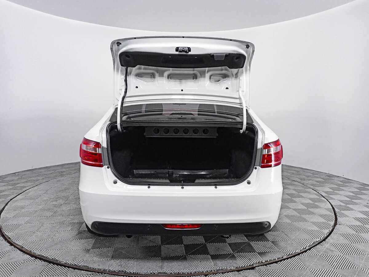 Lada (ВАЗ) Vesta 2017 года с пробегом. Фото: #9