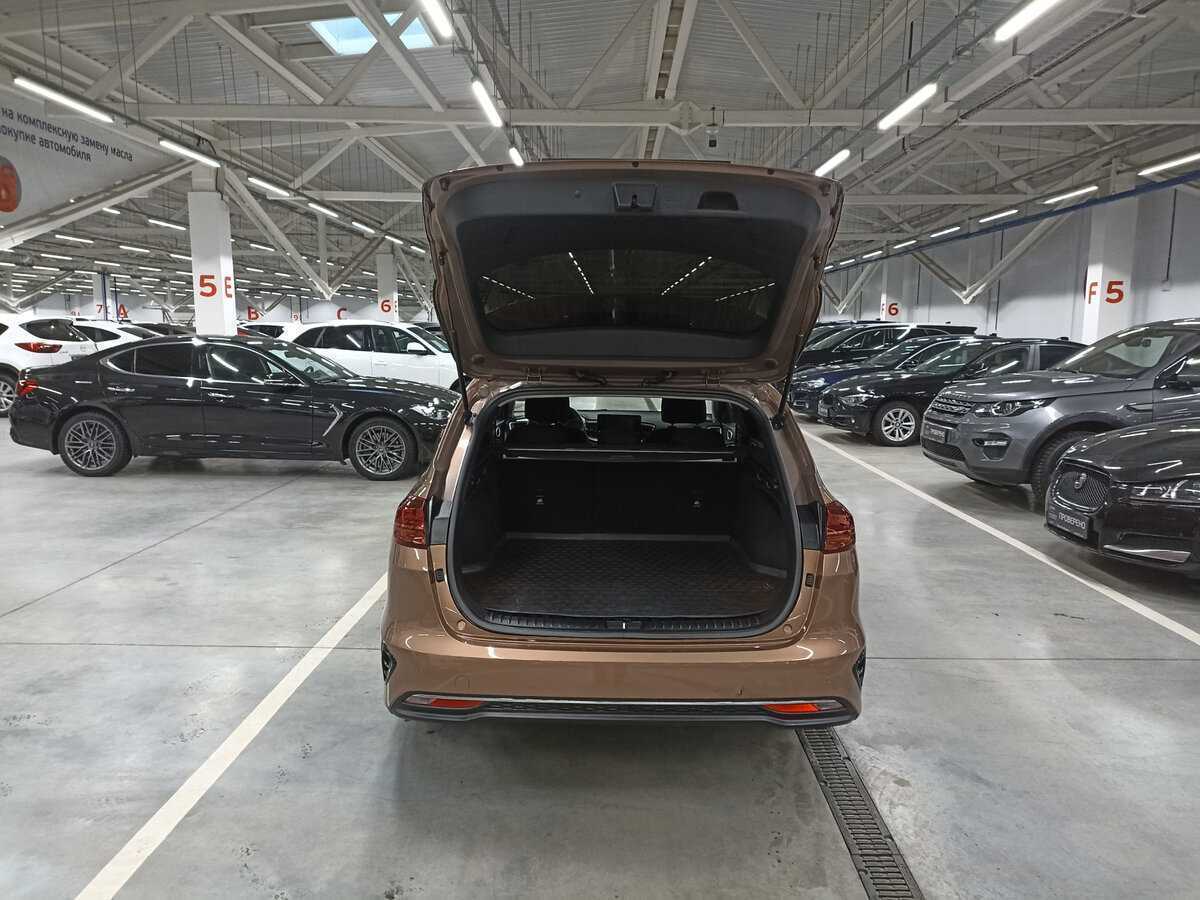 Kia Ceed 2022 года с пробегом. Фото: #9