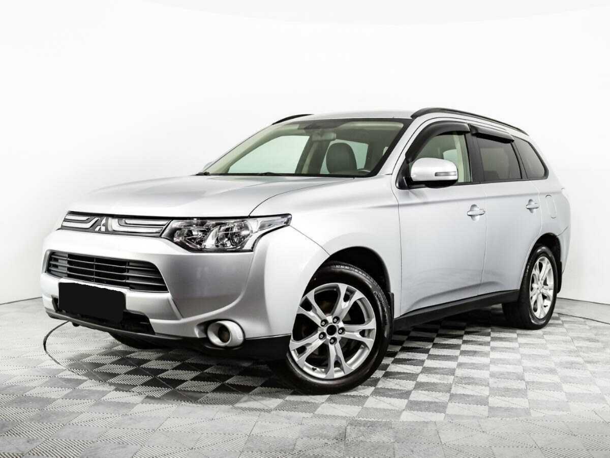 Mitsubishi Outlander 2012 года с пробегом. Посмотреть фото