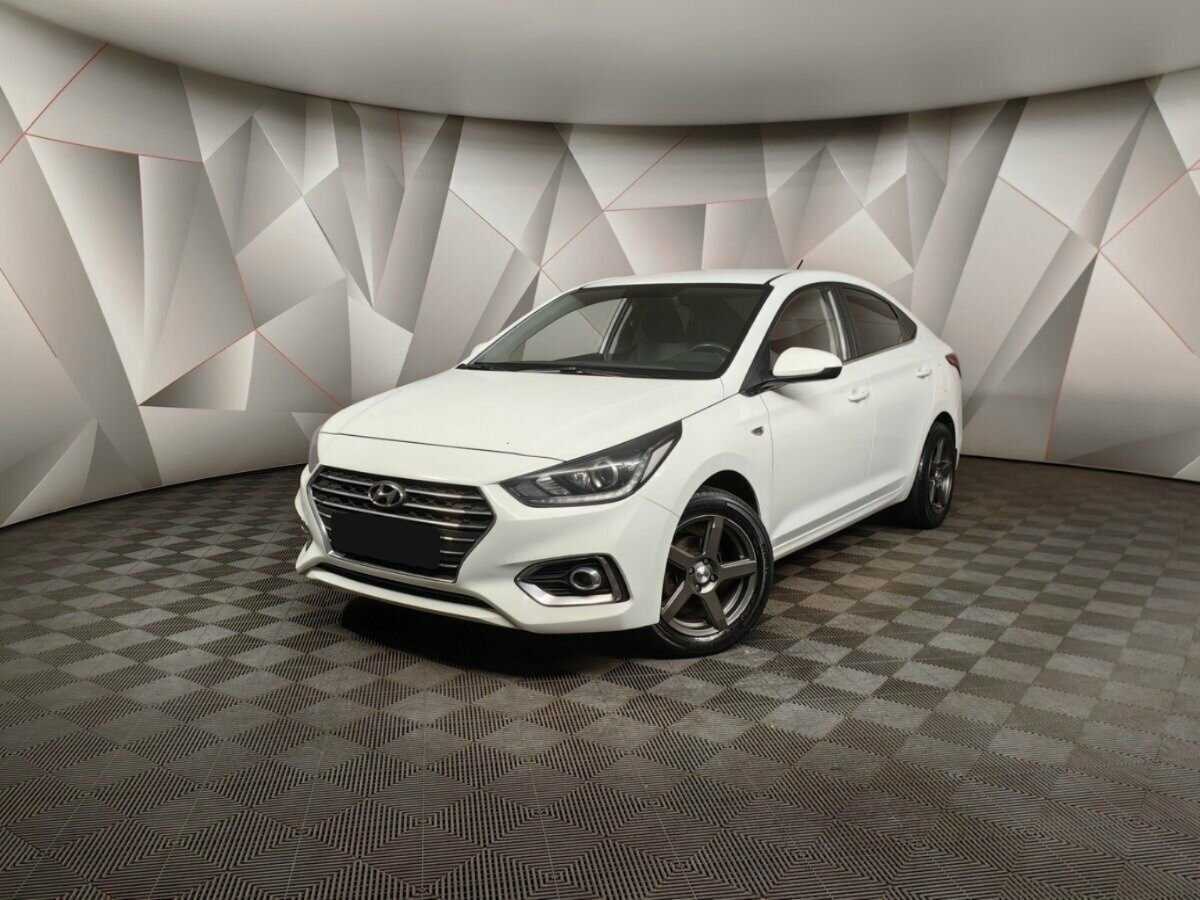 Hyundai Solaris 2017 года с пробегом. Посмотреть фото