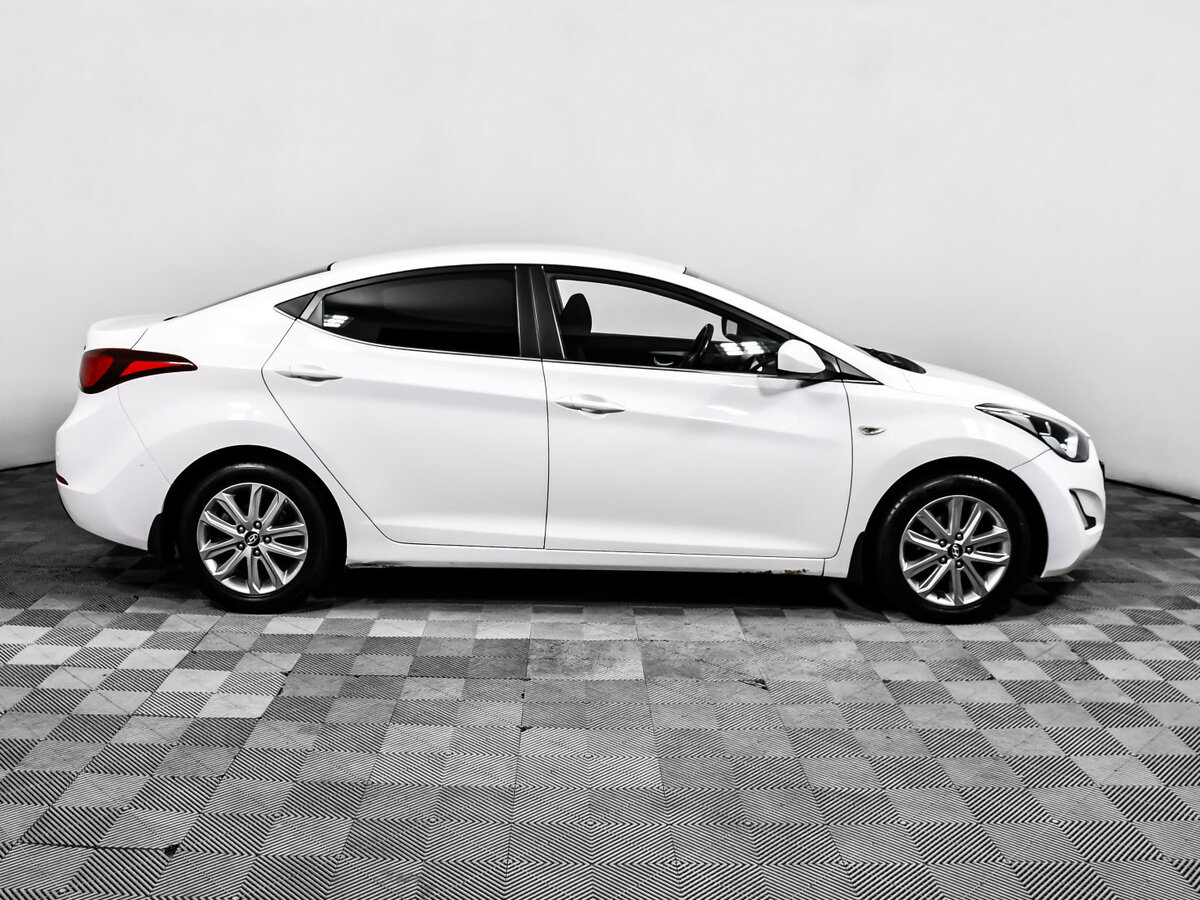 Hyundai Elantra 2014 года с пробегом. Фото: #3