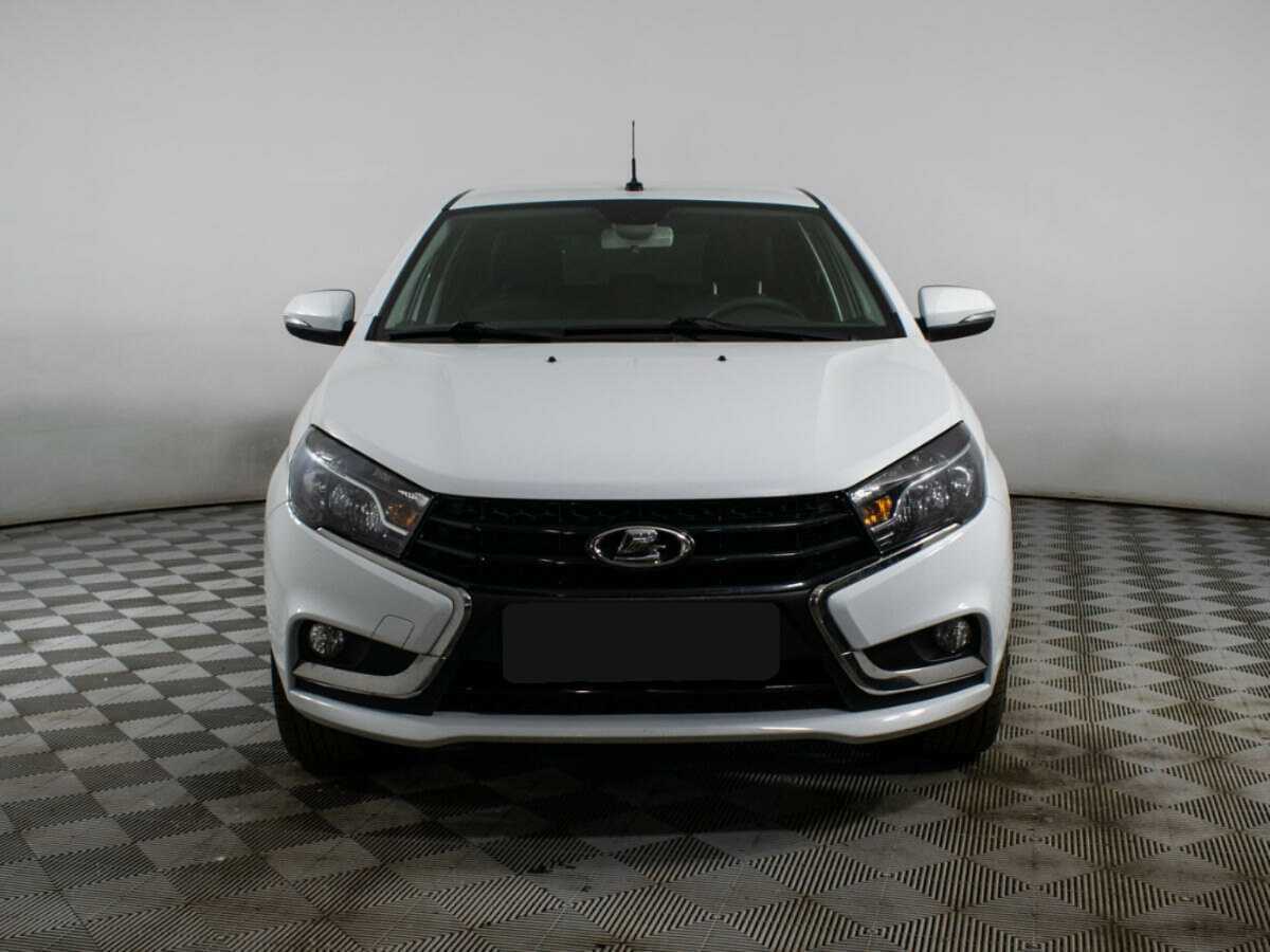 Lada (ВАЗ) Vesta 2018 года с пробегом. Фото: #1
