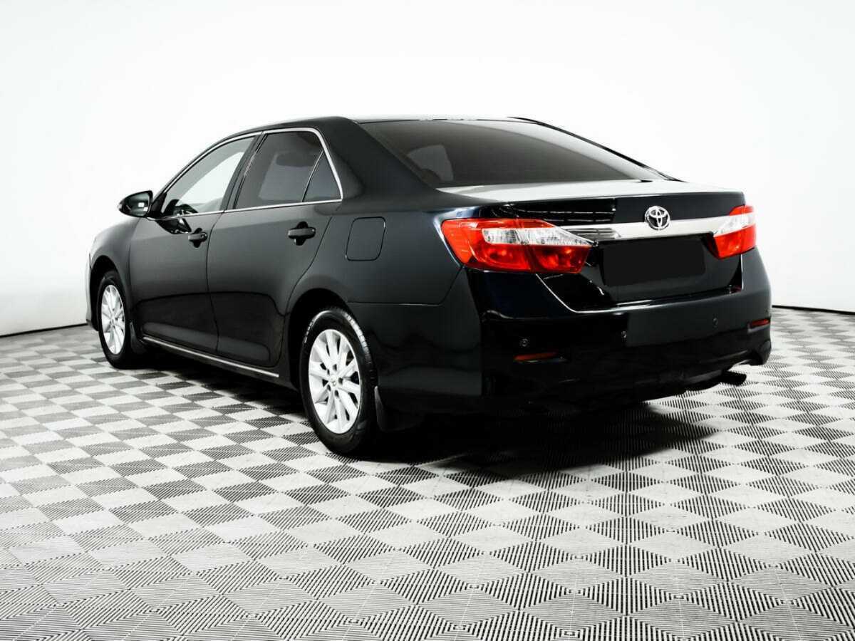 Toyota Camry 2013 года с пробегом. Фото: #6