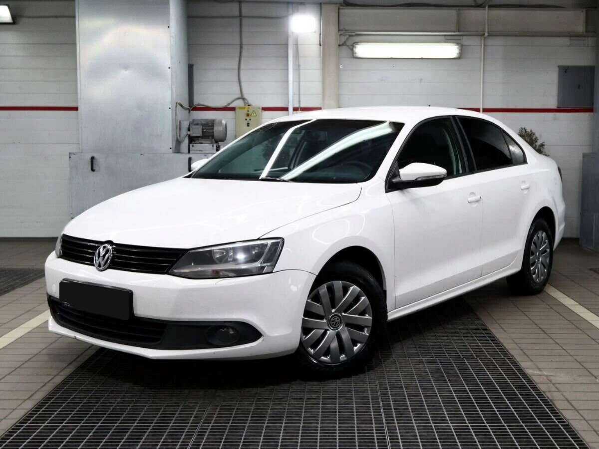 Volkswagen Jetta 2013 года с пробегом. Посмотреть фото