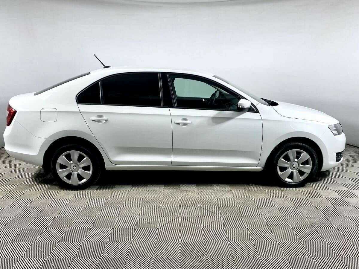 Skoda Rapid 2018 года с пробегом. Фото: #4