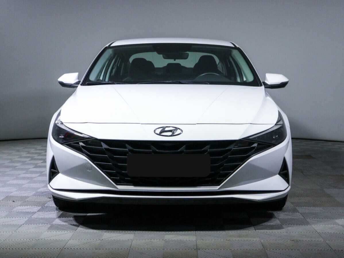 Hyundai Elantra 2021 года с пробегом. Фото: #1