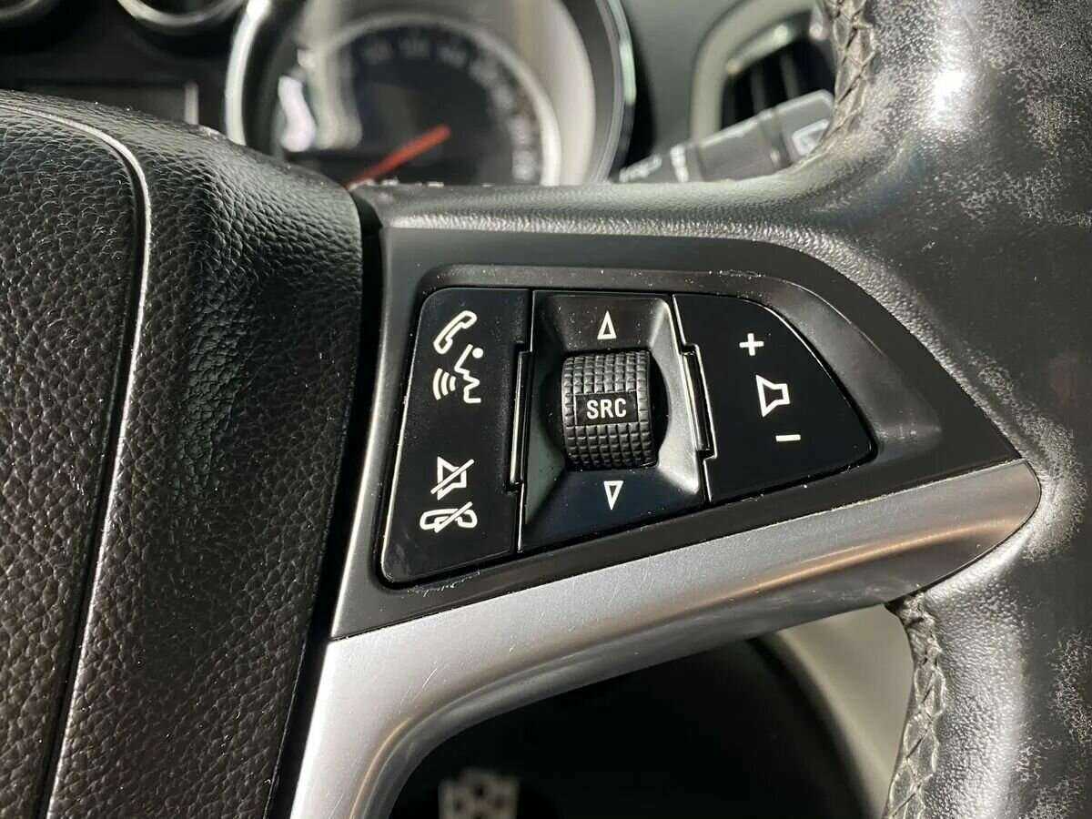 Opel Astra 2012 года с пробегом. Фото: #12