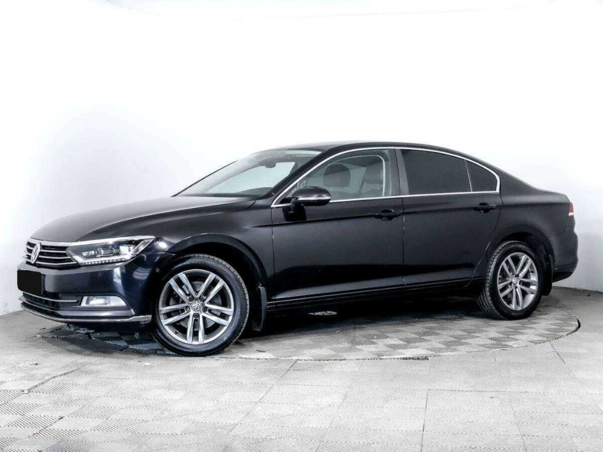 Volkswagen Passat 2017 года с пробегом. Фото: #0