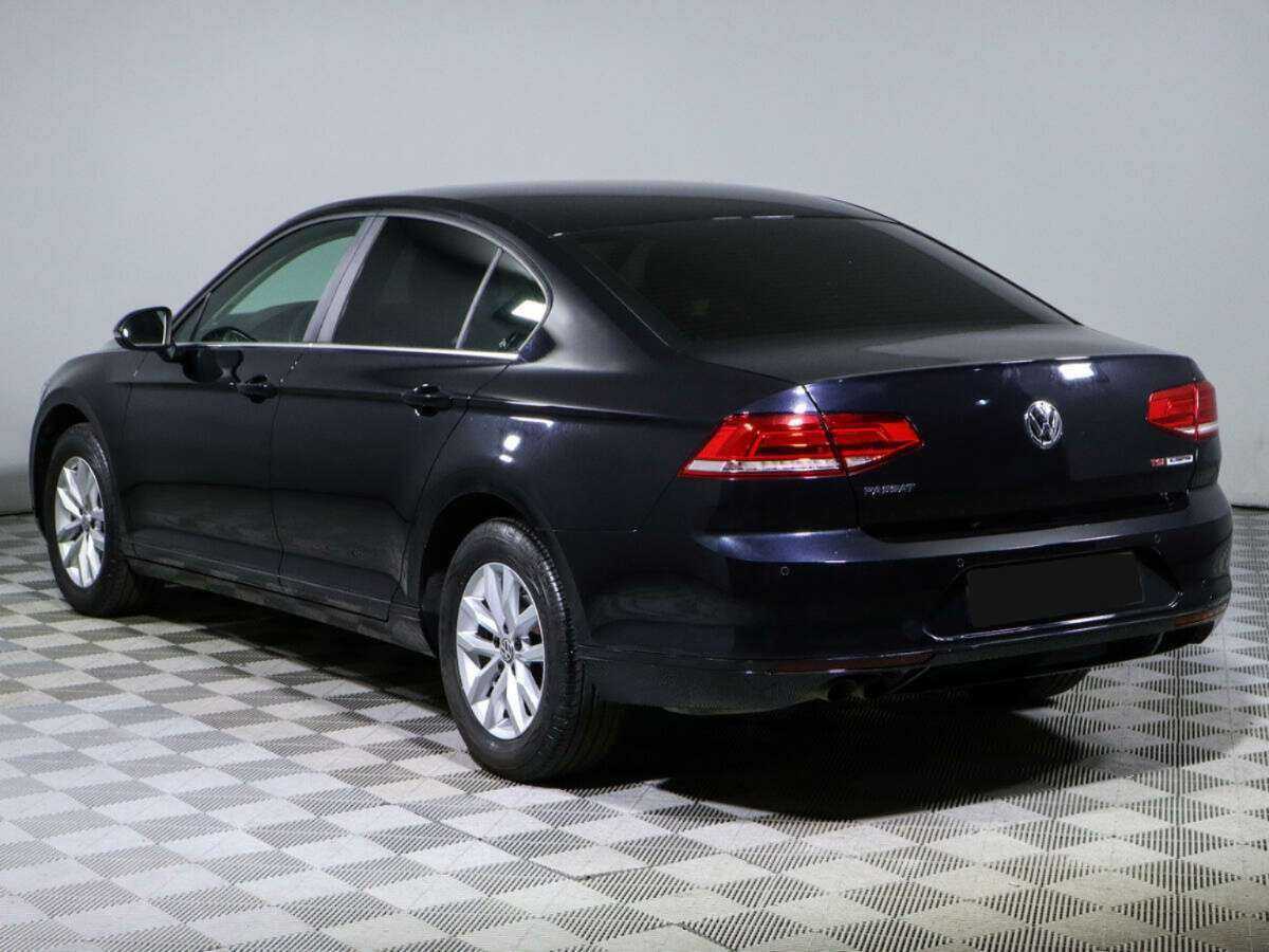 Volkswagen Passat 2015 года с пробегом. Фото: #6