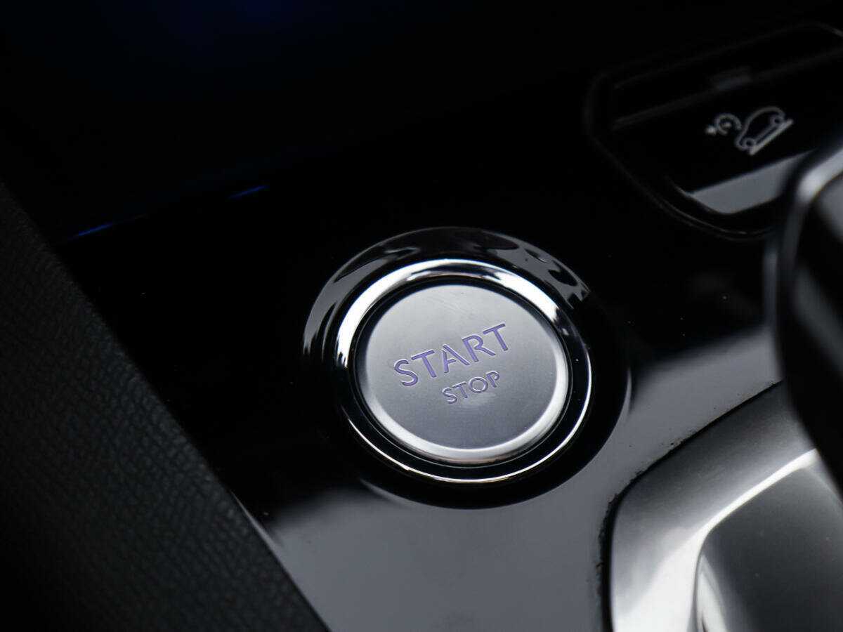 Peugeot 3008 2017 года с пробегом. Фото: #17