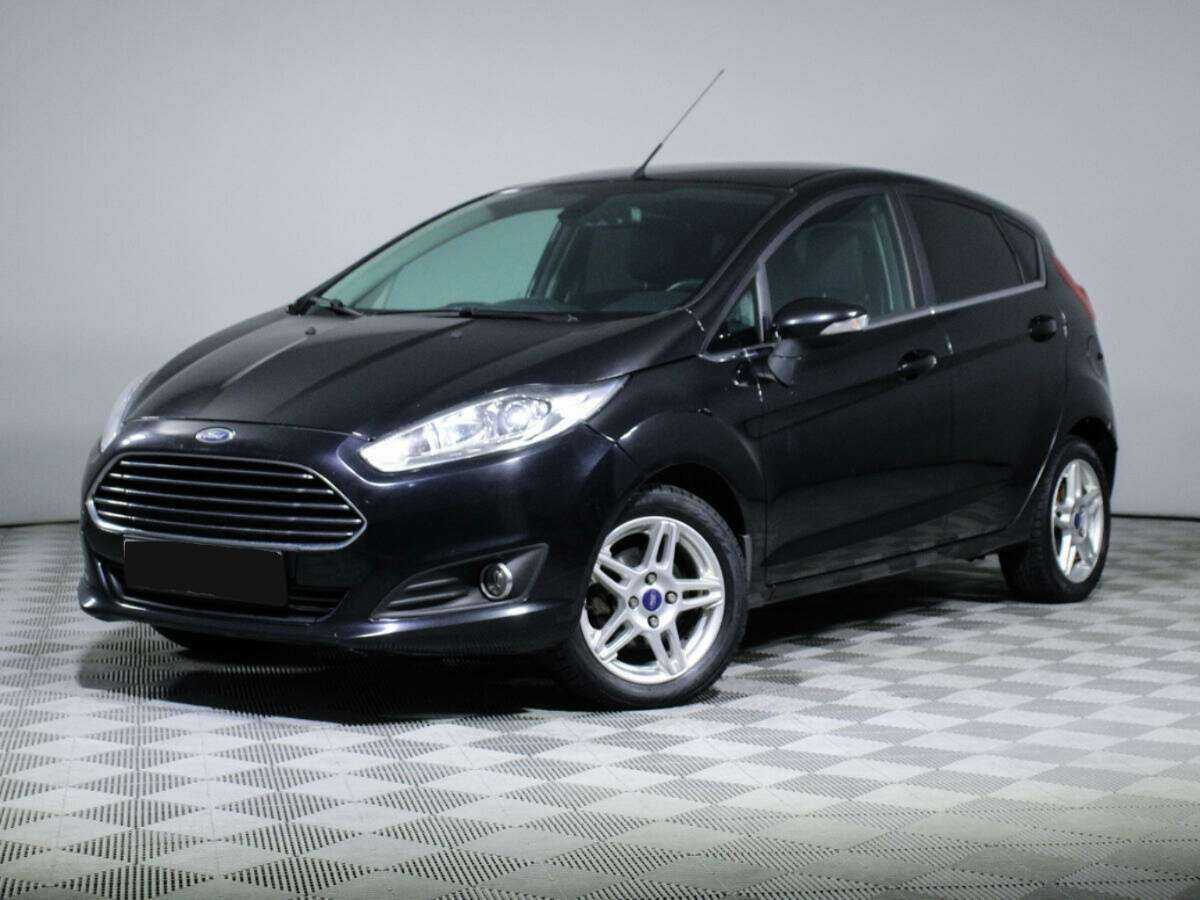 Ford Fiesta 2015 года с пробегом. Посмотреть фото