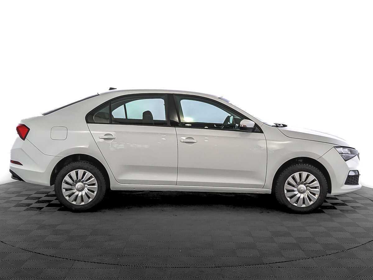 Skoda Rapid 2021 года с пробегом. Фото: #3