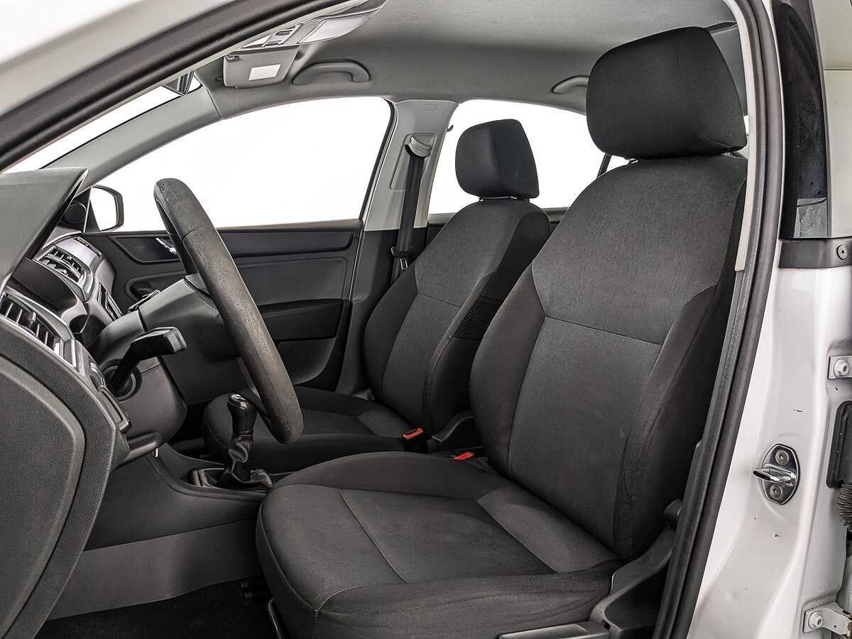 Skoda Rapid 2017 года с пробегом. Фото: #18