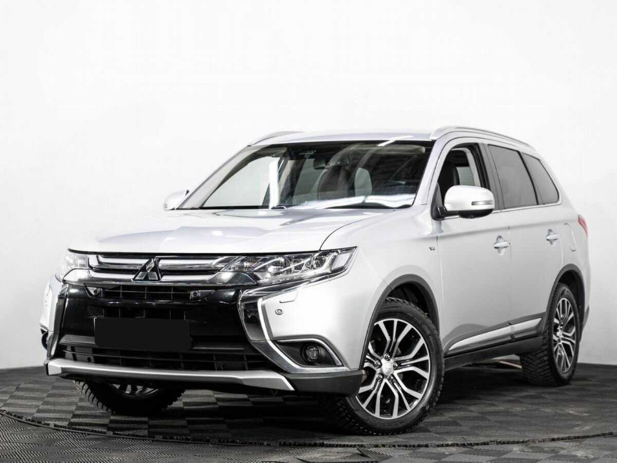 Mitsubishi Outlander 2018 года с пробегом. Посмотреть фото