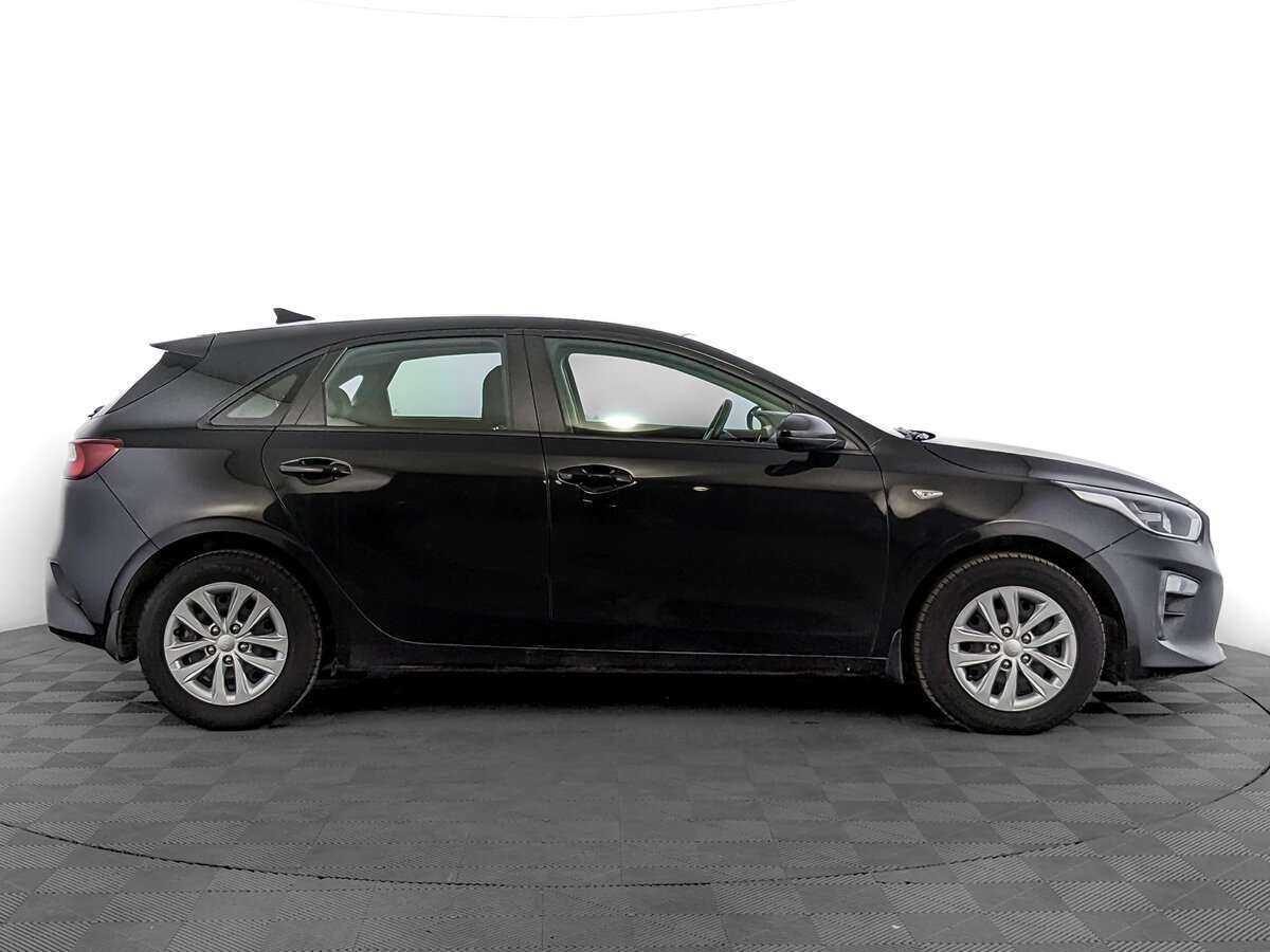 Kia Ceed 2020 года с пробегом. Фото: #3