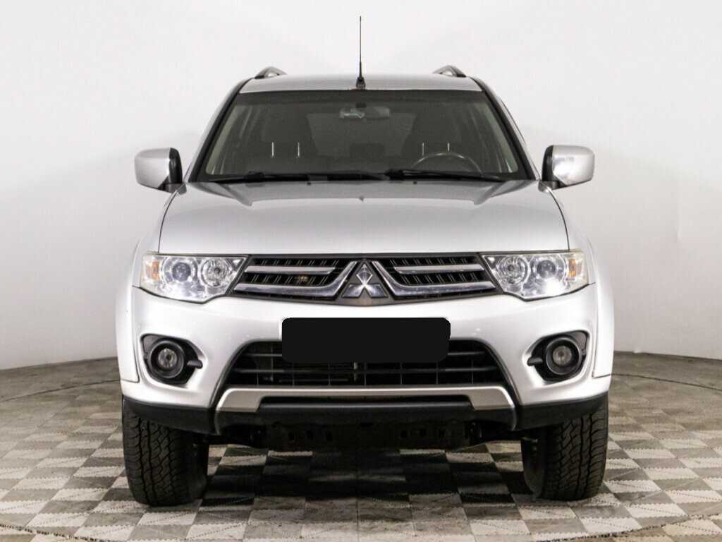 Mitsubishi Pajero Sport 2014 года с пробегом. Фото: #1