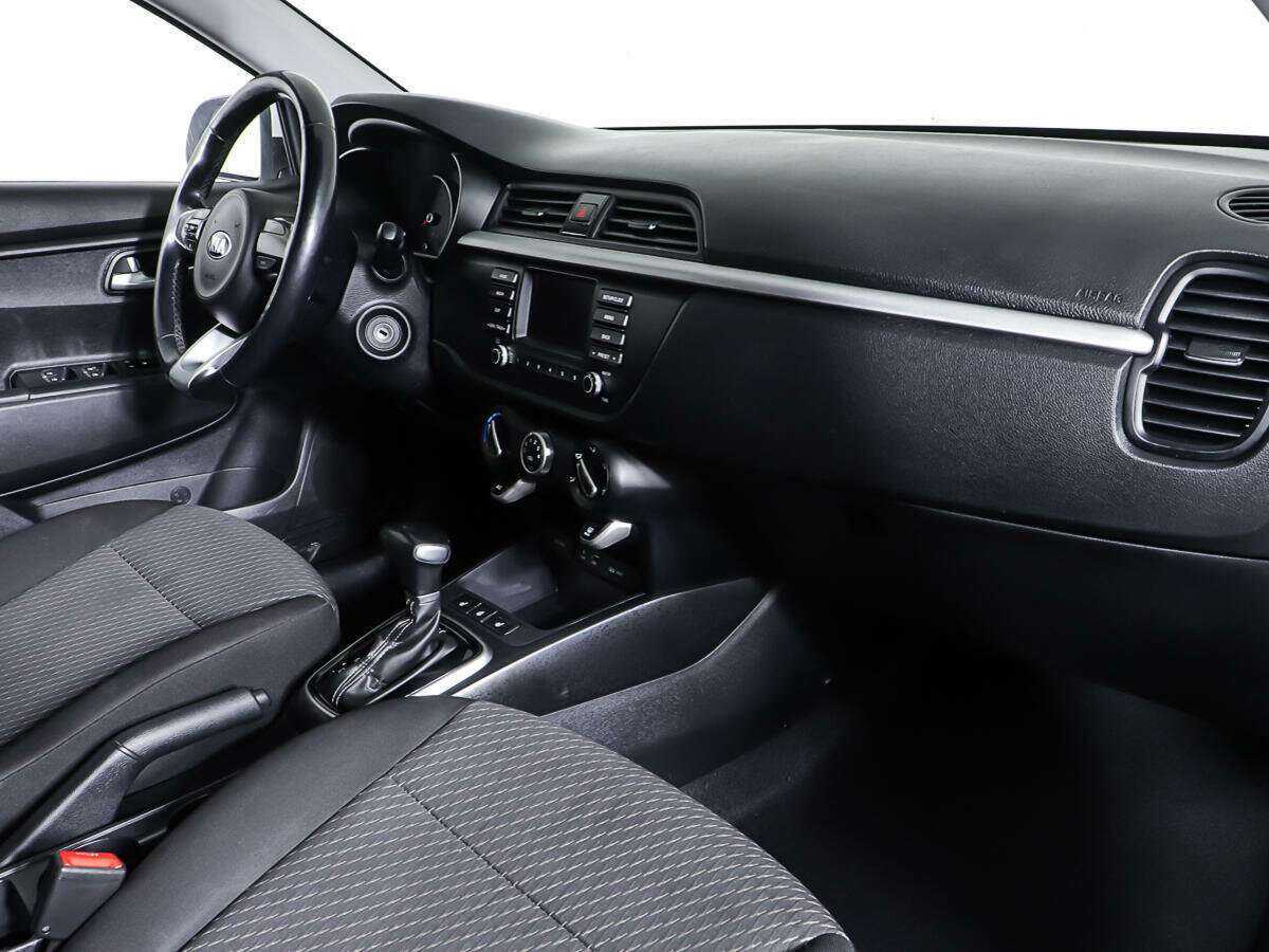 Kia Rio 2018 года с пробегом. Фото: #8