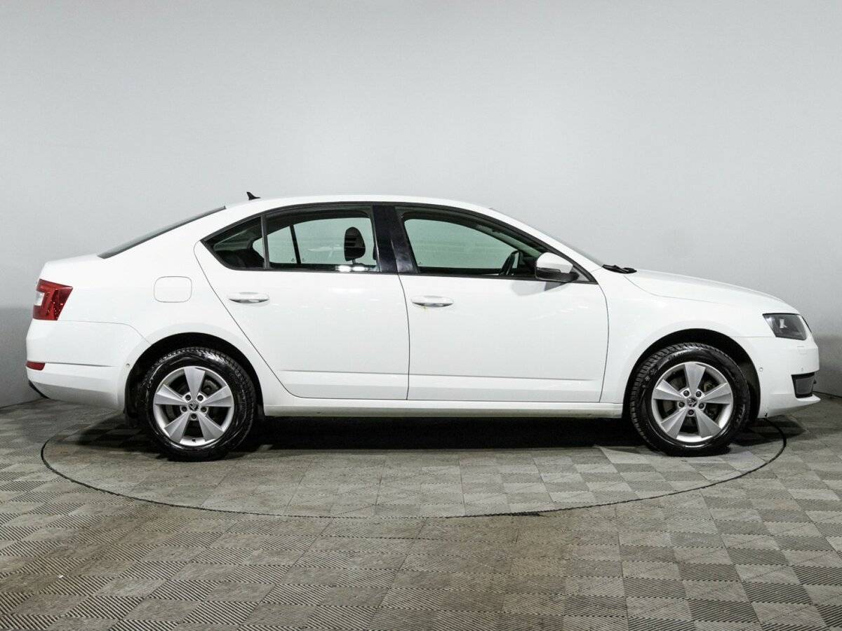 Skoda Octavia 2016 года с пробегом. Фото: #3