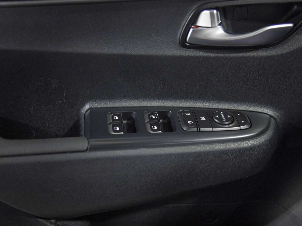 Kia Rio 2018 года с пробегом. Фото: #12