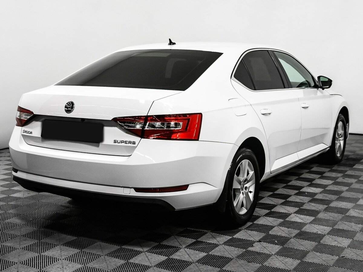 Skoda Superb 2016 года с пробегом. Фото: #4