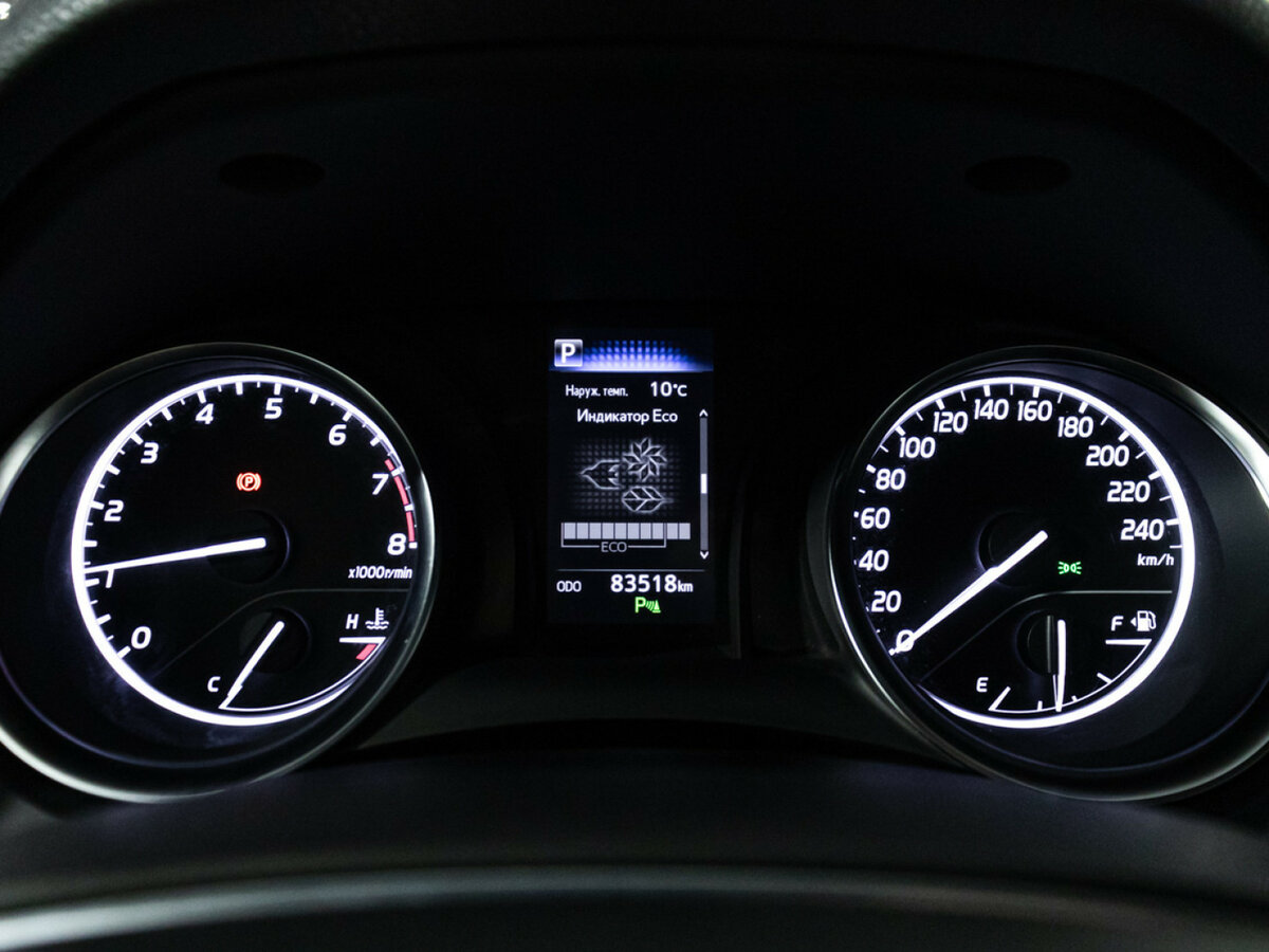 Toyota Camry 2018 года с пробегом. Фото: #11