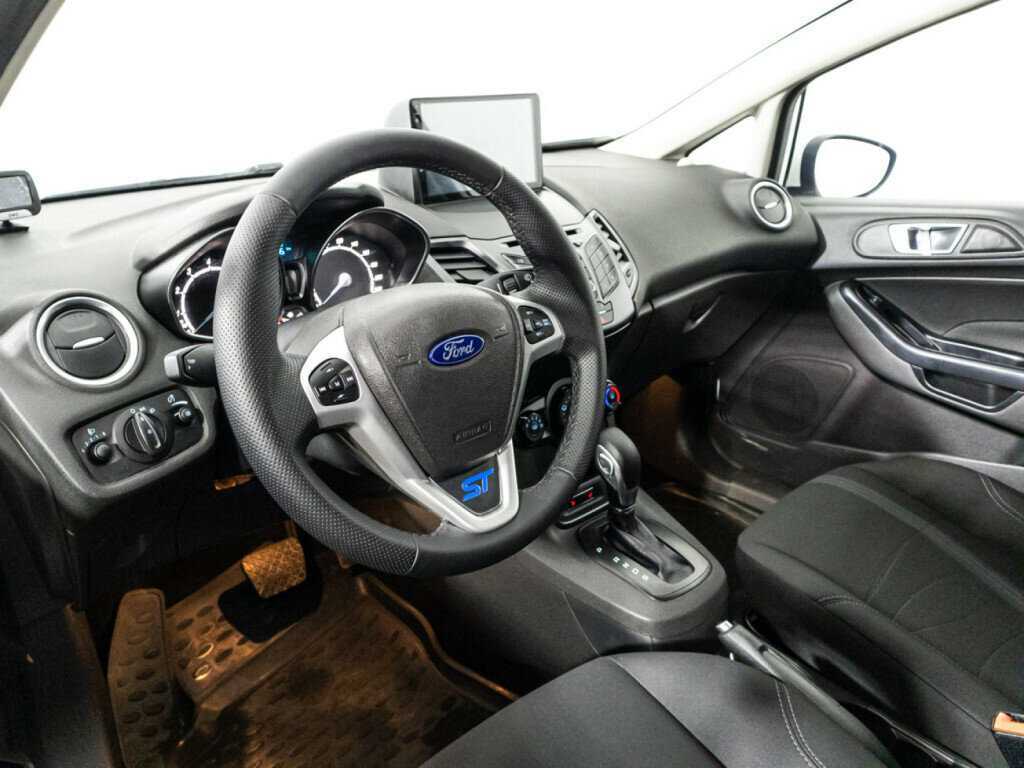 Ford Fiesta 2015 года с пробегом. Фото: #10
