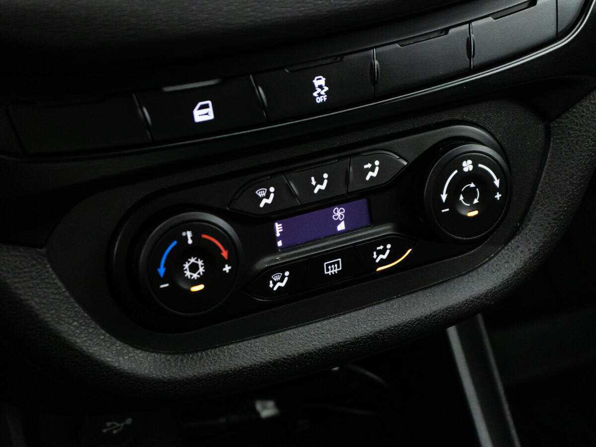 Lada (ВАЗ) Vesta 2020 года с пробегом. Фото: #15