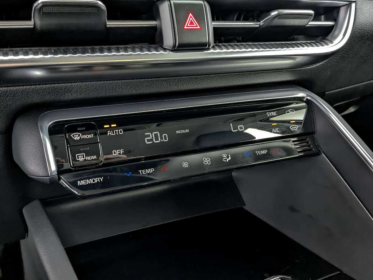 Kia K5 2020 года с пробегом. Фото: #20