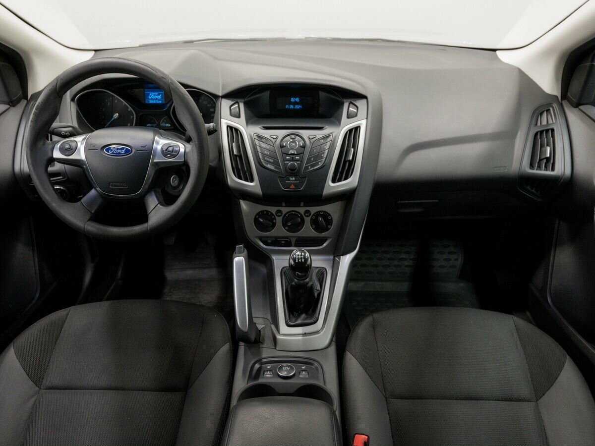 Ford Focus 2012 года с пробегом. Фото: #9