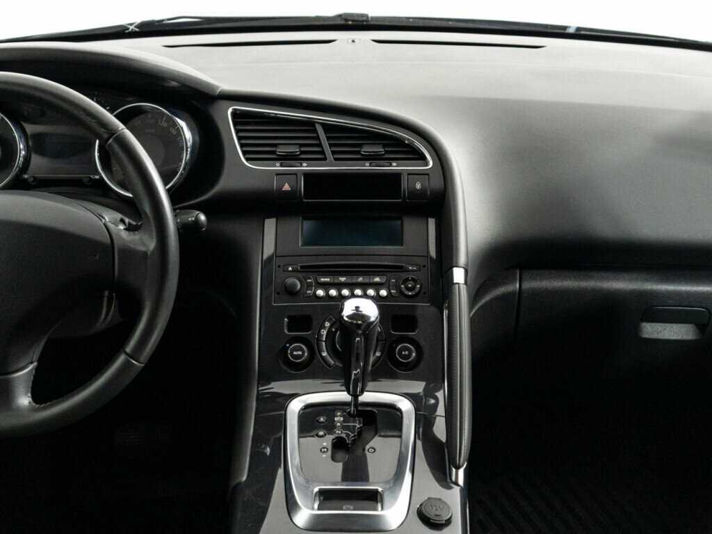 Peugeot 3008 2012 года с пробегом. Фото: #13