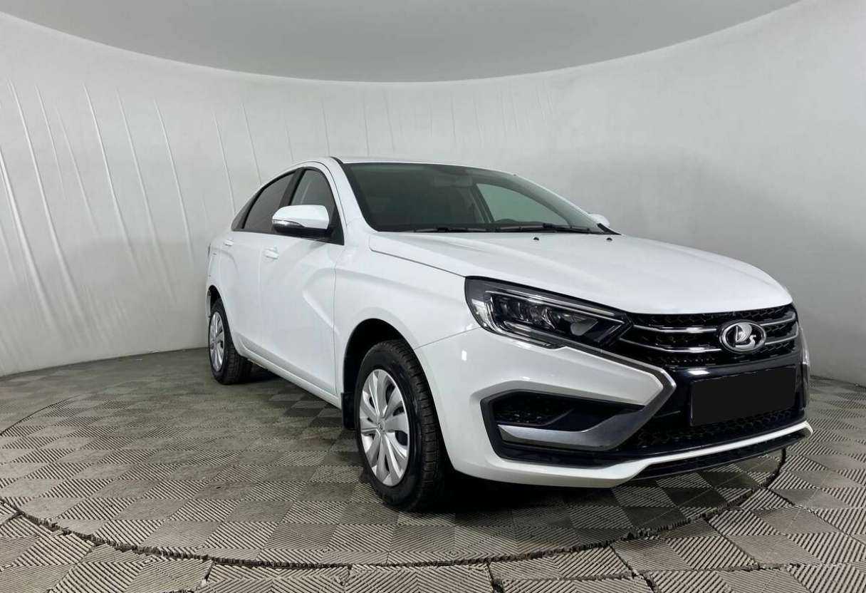 Lada (ВАЗ) Vesta 2023 года с пробегом. Фото: #2
