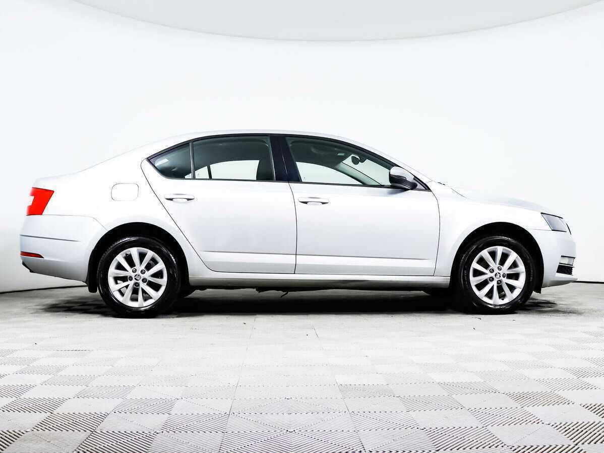 Skoda Octavia 2018 года с пробегом. Фото: #3