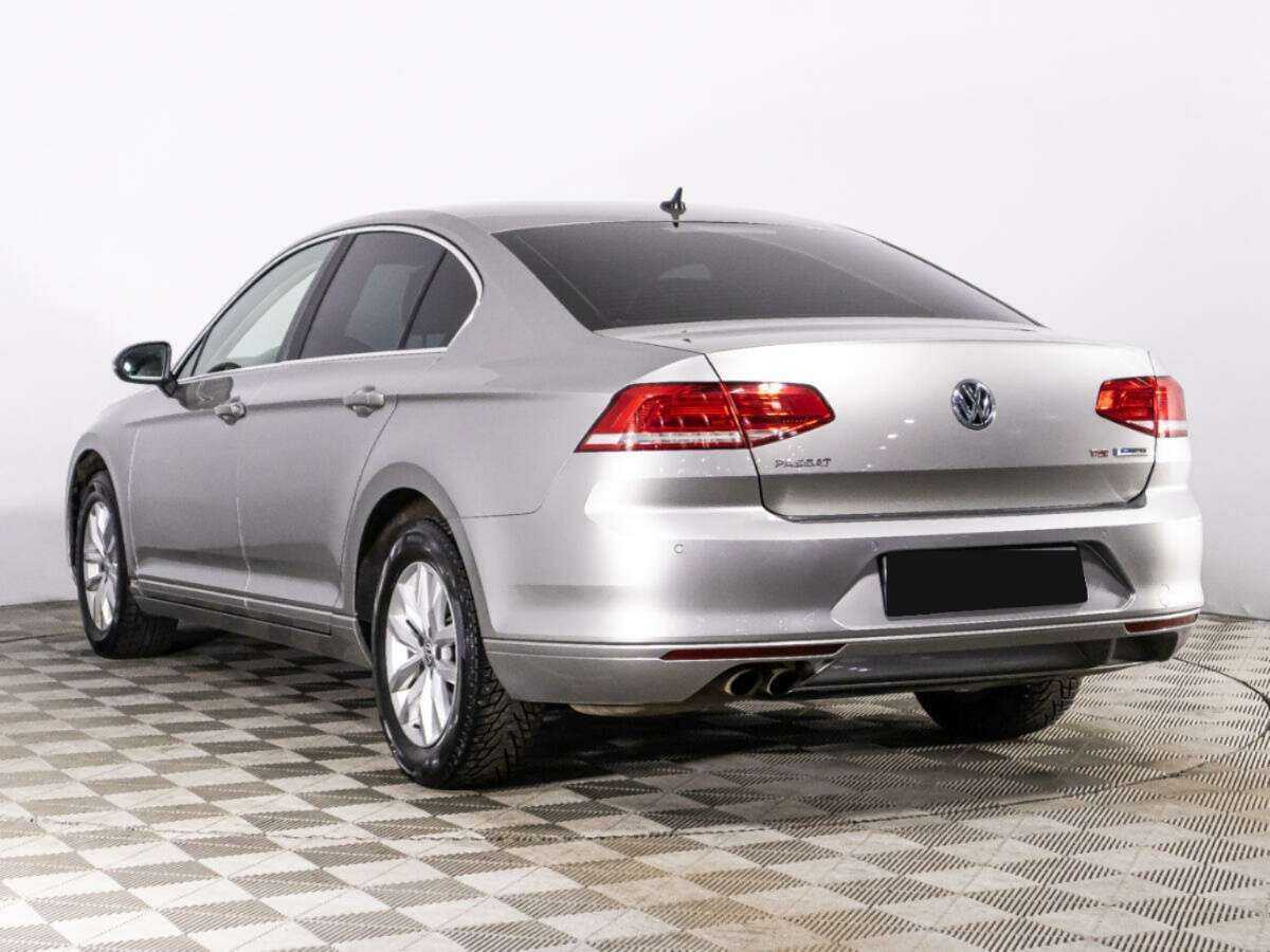 Volkswagen Passat 2017 года с пробегом. Фото: #6