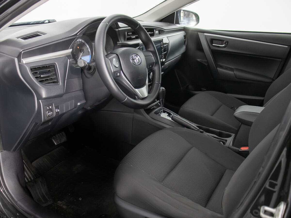 Toyota Corolla 2014 года с пробегом. Фото: #9