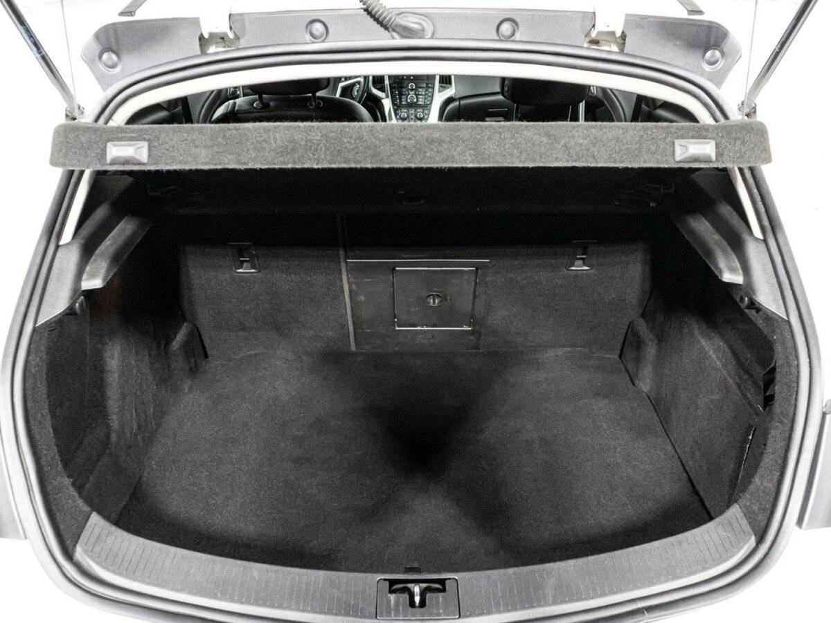 Opel Astra 2013 года с пробегом. Фото: #14