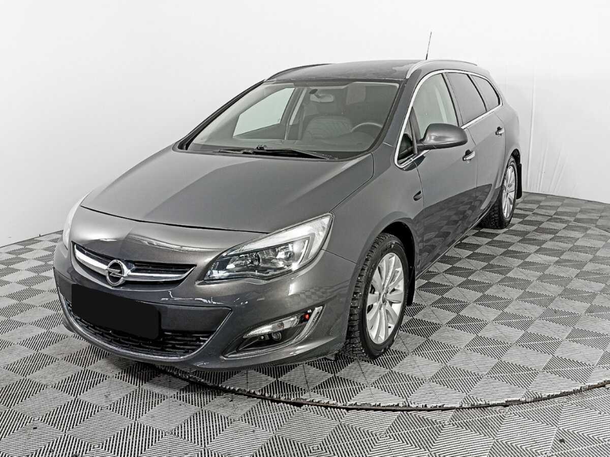 Opel Astra 2013 года с пробегом. Посмотреть фото