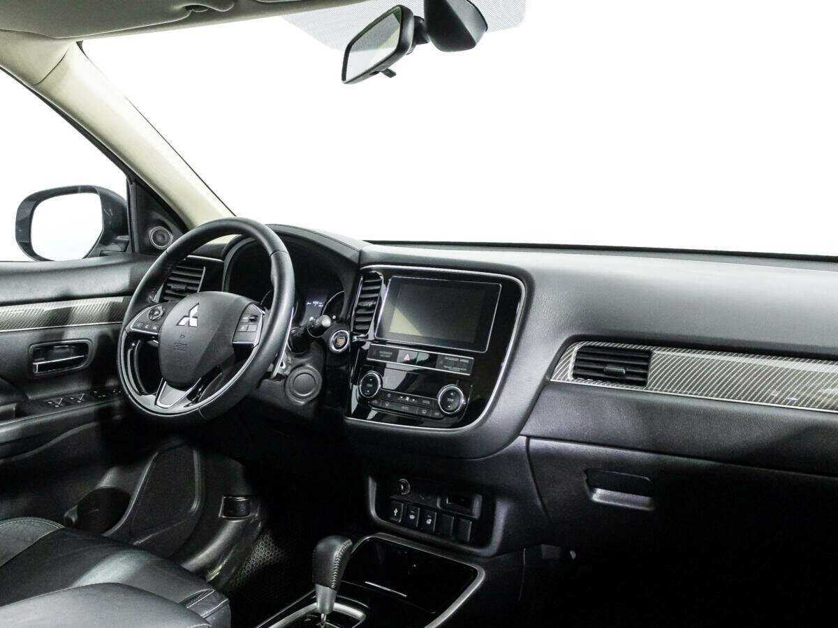 Mitsubishi Outlander 2019 года с пробегом. Фото: #8