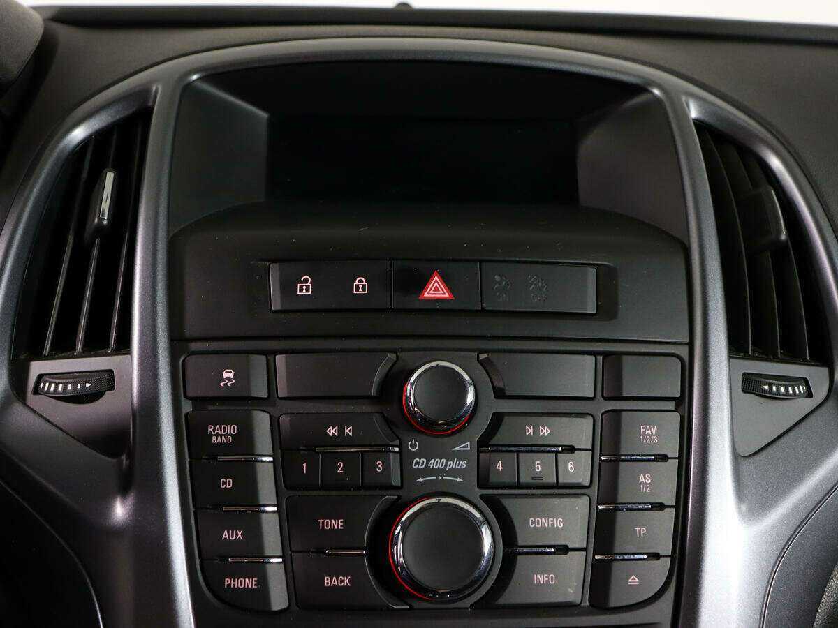 Opel Astra 2014 года с пробегом. Фото: #18