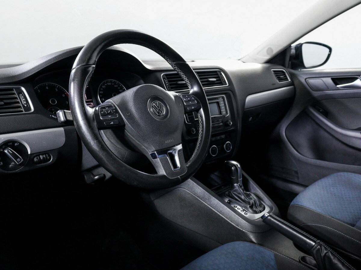 Volkswagen Jetta 2013 года с пробегом. Фото: #13
