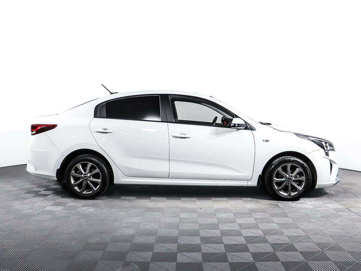 Kia Rio 2021 года с пробегом. Фото: #3