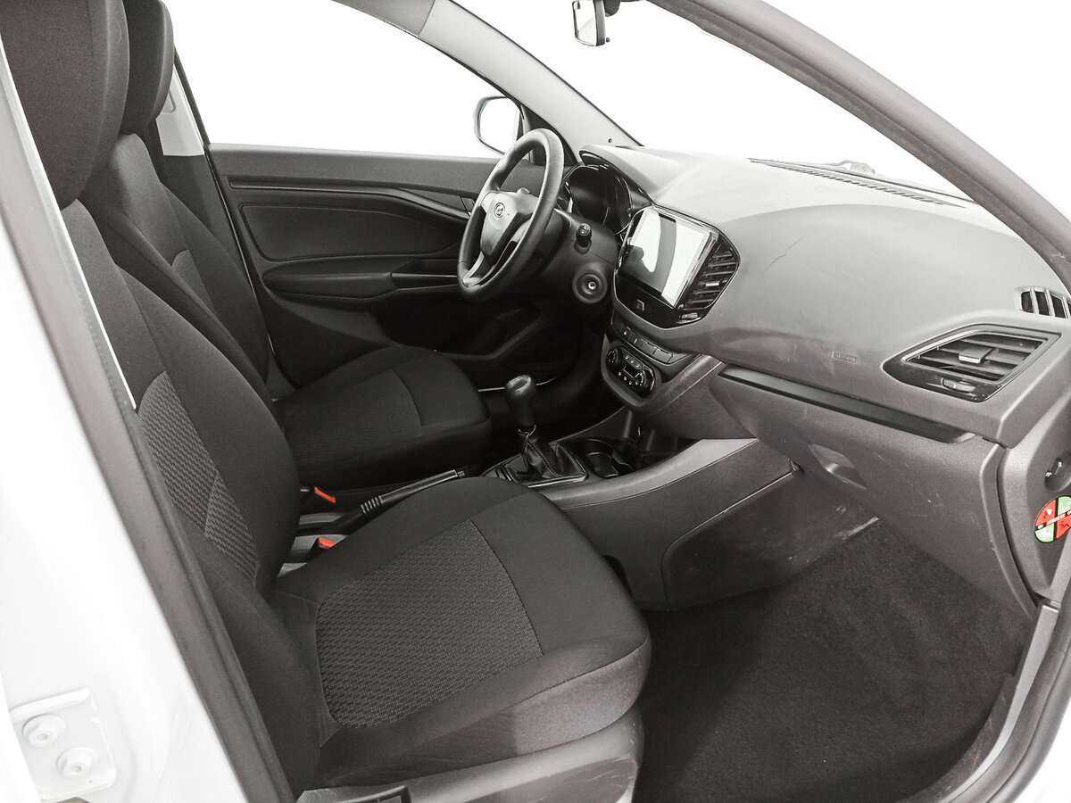 Lada (ВАЗ) Vesta 2019 года с пробегом. Фото: #6