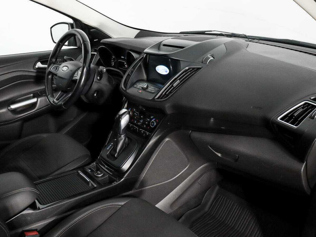 Ford Kuga 2017 года с пробегом. Фото: #9