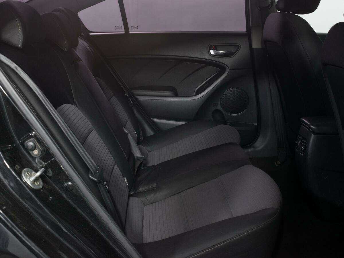 Kia Cerato 2014 года с пробегом. Фото: #11