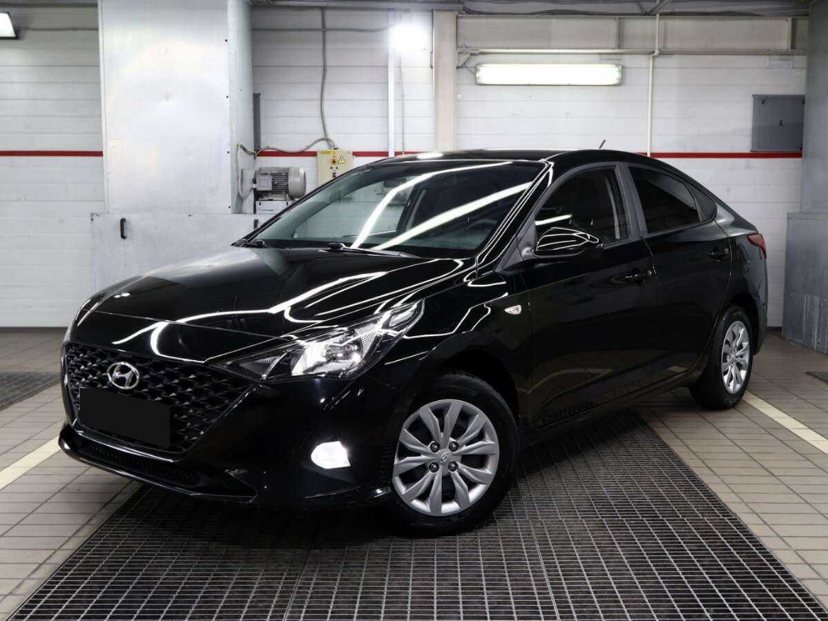 Hyundai Solaris 2020 года с пробегом. Посмотреть фото