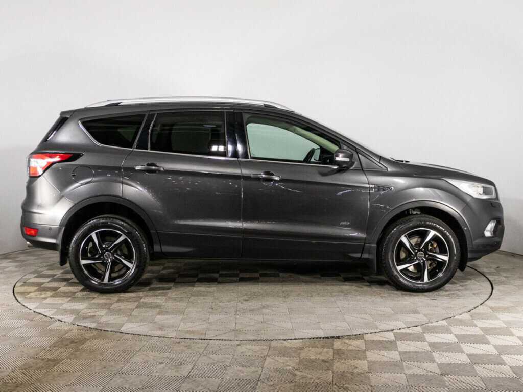Ford Kuga 2017 года с пробегом. Фото: #3