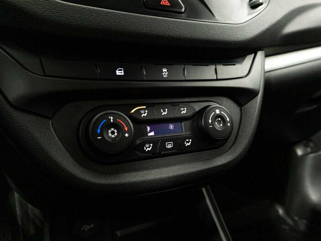 Lada (ВАЗ) Vesta 2017 года с пробегом. Фото: #15