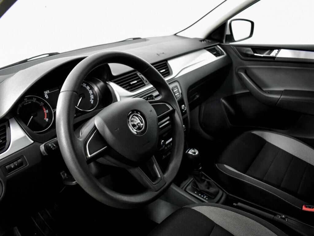 Skoda Rapid 2018 года с пробегом. Фото: #8