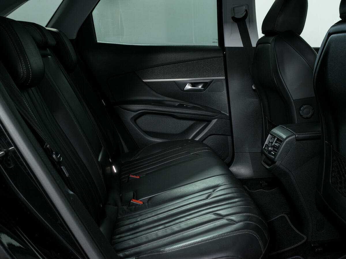 Peugeot 3008 2018 года с пробегом. Фото: #9