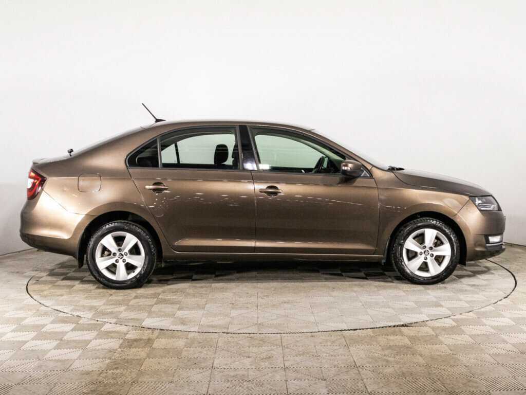Skoda Rapid 2018 года с пробегом. Фото: #3